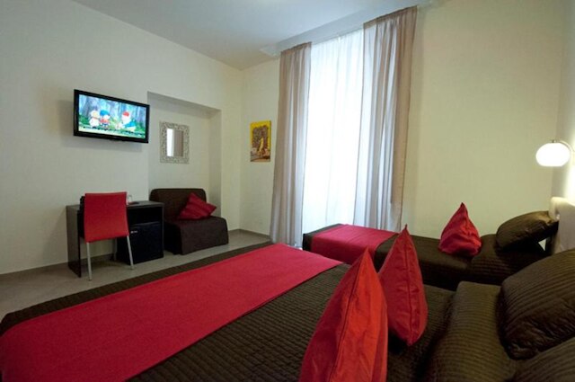 アラ パチス イン