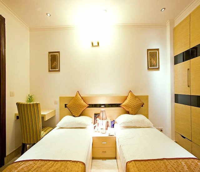 エバーグリーン スイーツ ディフェンス コロニー