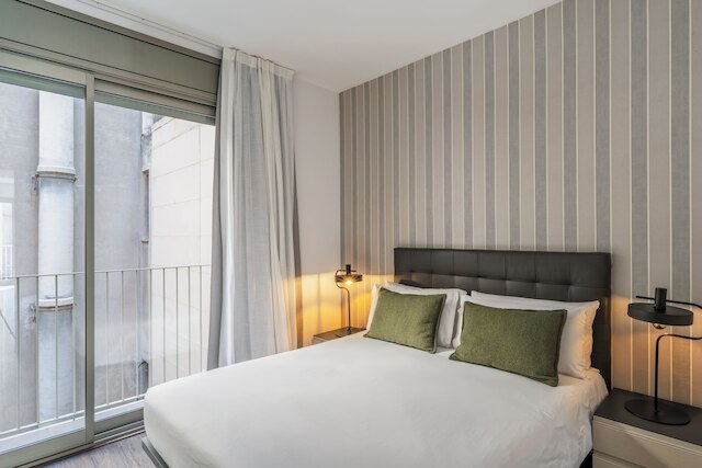 アスパシオス カテドラル アパートメンツ