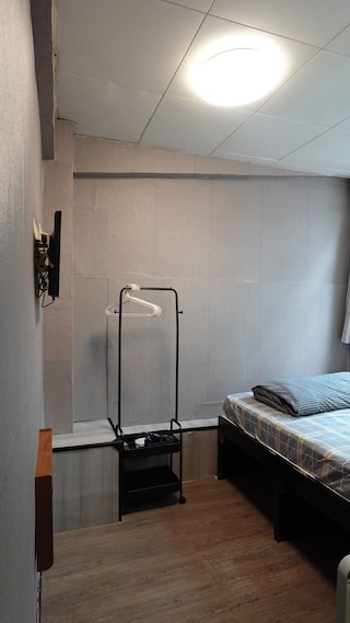 アロハズ ホステル