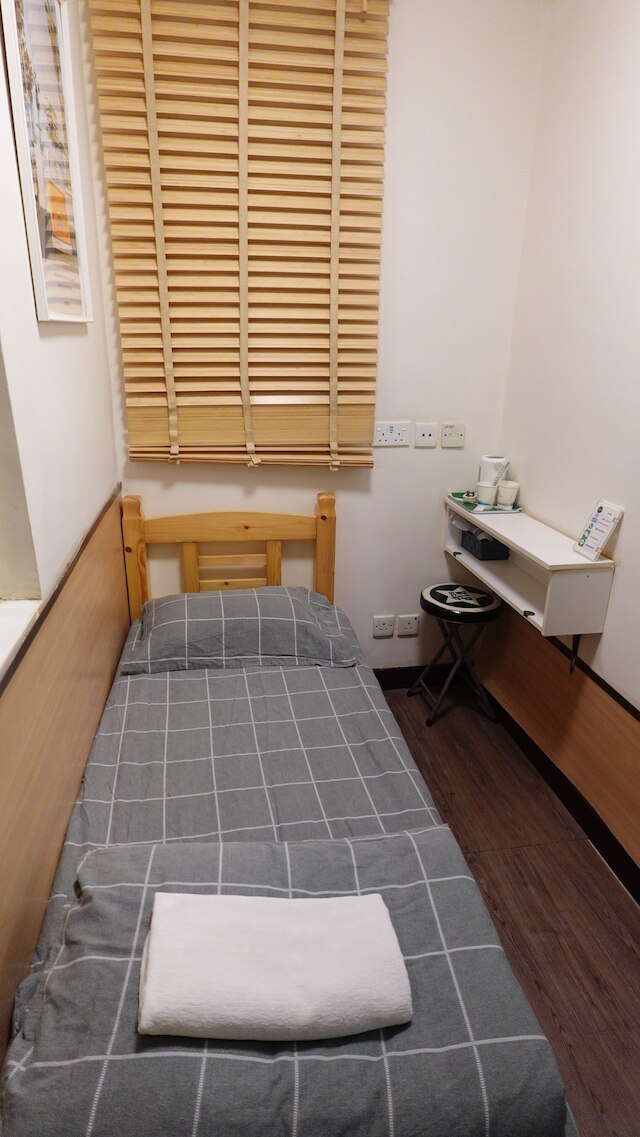 アロハズ ホステル