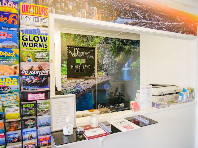 ナイトキャップ アット ヒンターランド ホテル