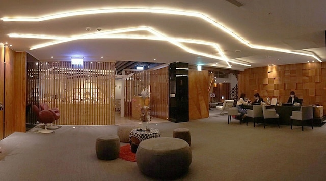 ザ ツリー ハウス (樹屋旅店)