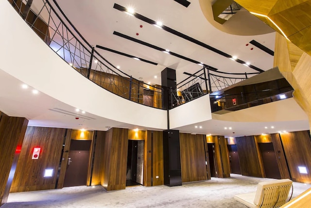 ザ ツリー ハウス (樹屋旅店)