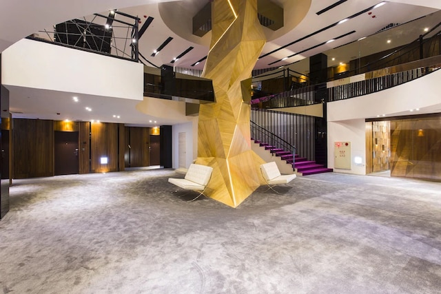 ザ ツリー ハウス (樹屋旅店)