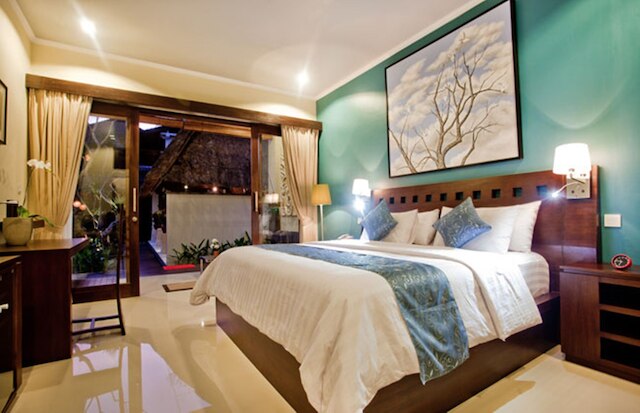 ルンブング サリ ホテル