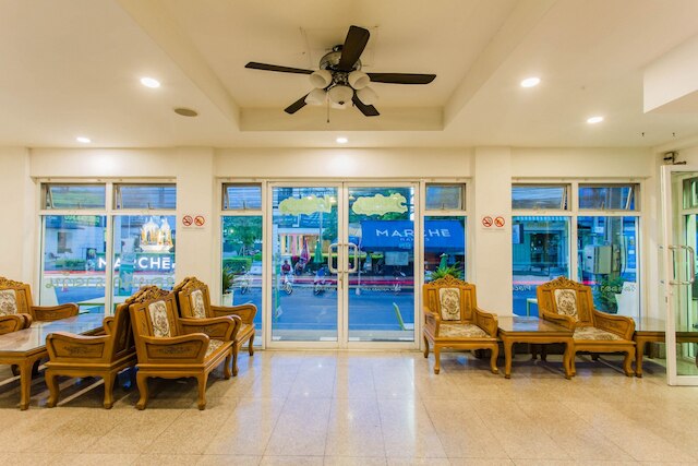 ワラダ プレイス