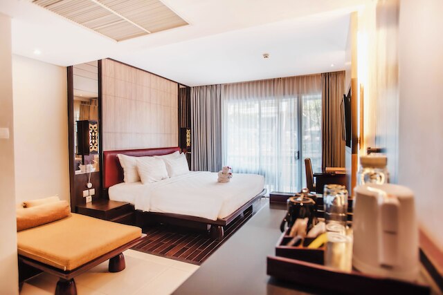 サヌール リゾート ワトゥジンバル