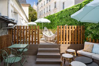 ル ビレッジ モンマルトル バイ ヒホフォストテルズ