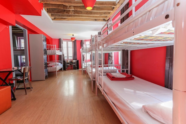 ル ビレッジ モンマルトル バイ ヒホフォストテルズ