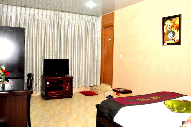 ホテル ローズ ガーデン