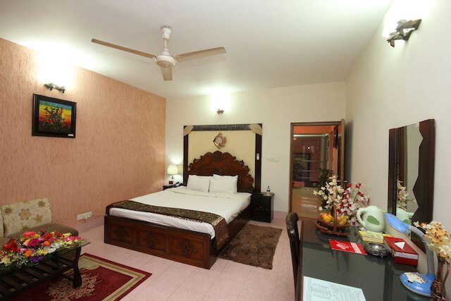 ホテル ローズ ガーデン