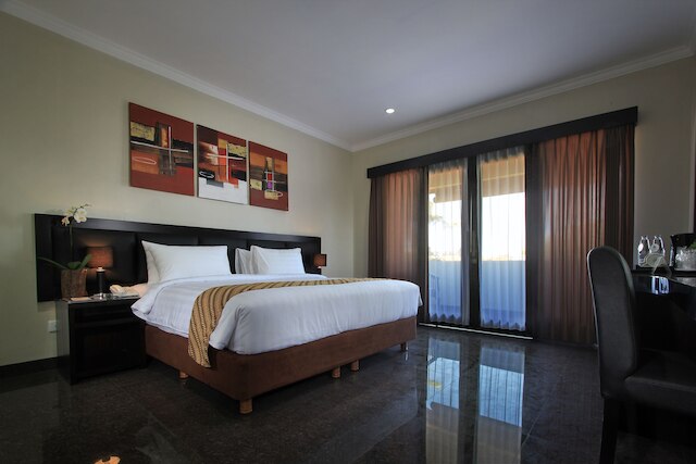 ザ タマン アユ