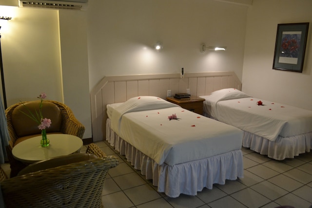 ウエスト プラザ ホテル バイ ザ シー