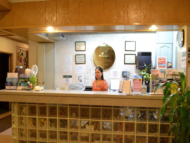 ウエスト プラザ ホテル デセケル