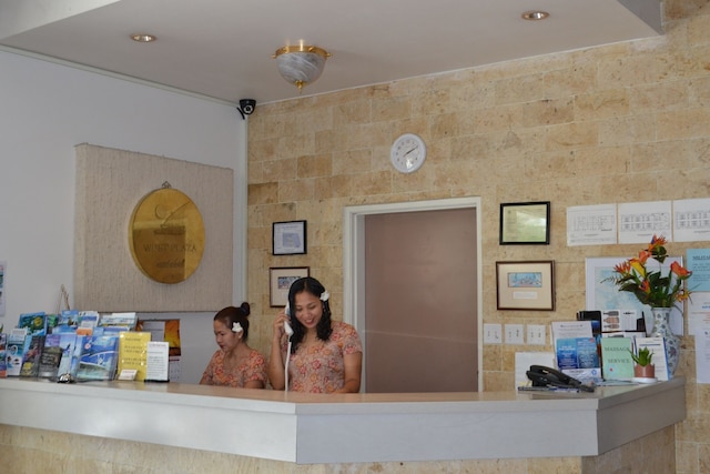 ウエスト プラザ ホテル マラカル