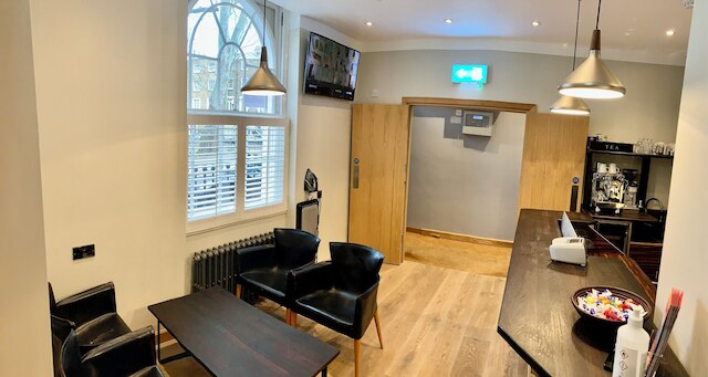 ジ アングス ホテル