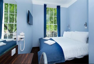 ジ アングス ホテル