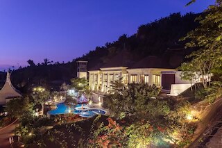 ジャンブルウク コンベンション ホール & リゾート バトゥ