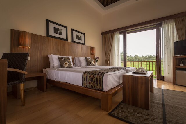 マニュ ビレッジ