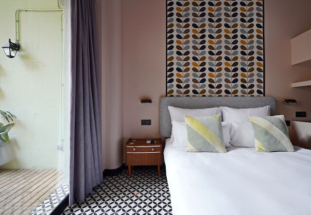 ヌマ バルセロナ ロカ