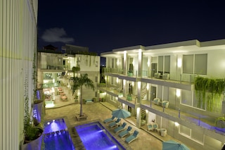 AQ-VAホテル＆ヴィラズ・セミニャク