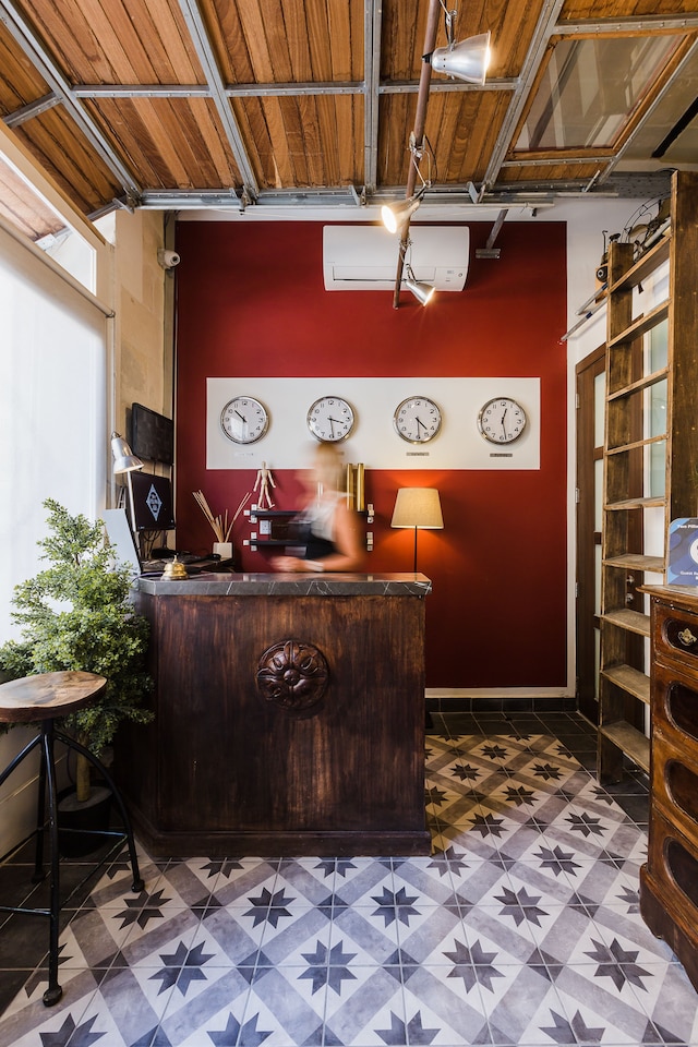 トゥー ピローズ ブティック ホステル