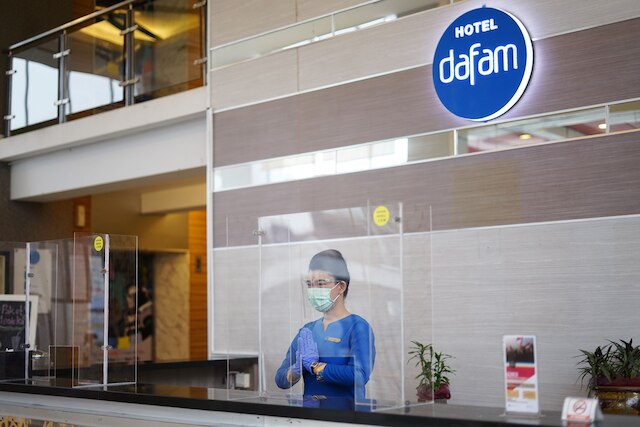 ホテル ダファム ペカンバル