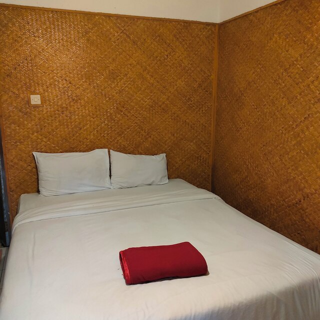 OYO 524 マクタ ホテル