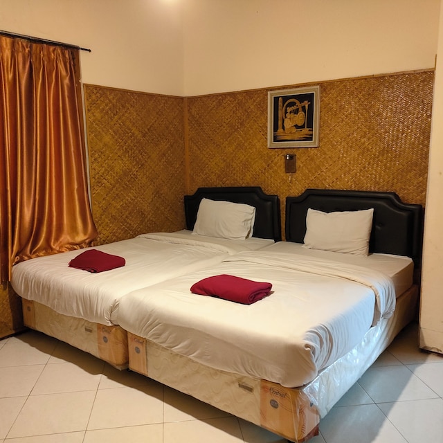 OYO 524 マクタ ホテル