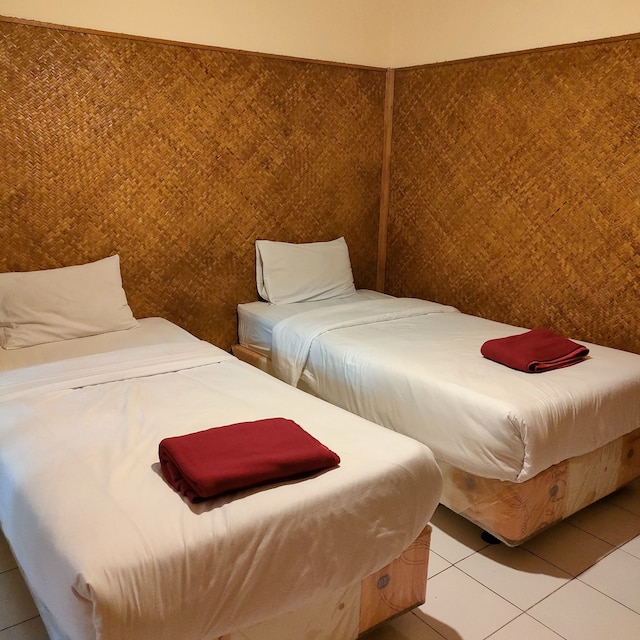 OYO 524 マクタ ホテル