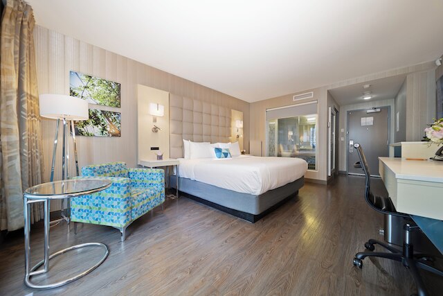 ホテル ブル バンクーバー