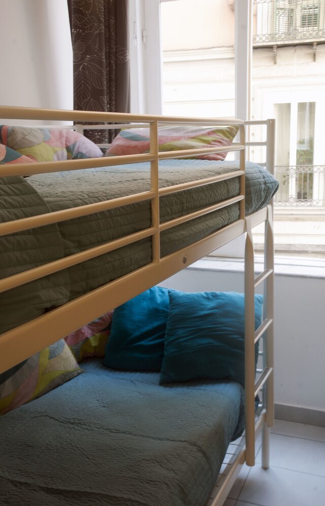 ビィハウス ナポリ ルーム アンド ブレックファスト