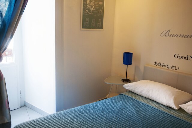 ビィハウス ナポリ ルーム アンド ブレックファスト