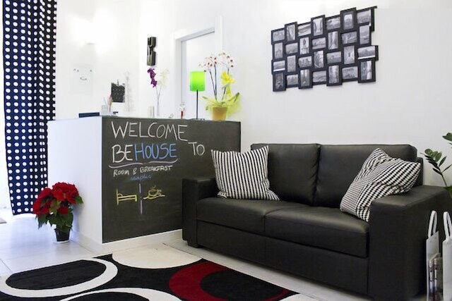 ビィハウス ナポリ ルーム アンド ブレックファスト