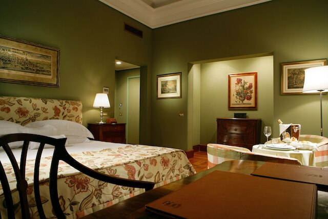 ヴィラ スパレッティ トリベリ－