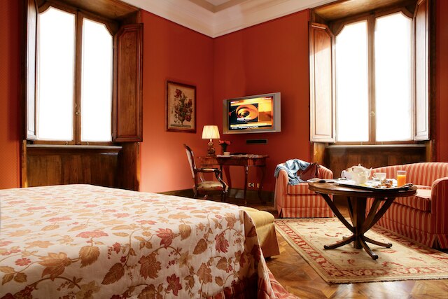 ヴィラ スパレッティ トリベリ－