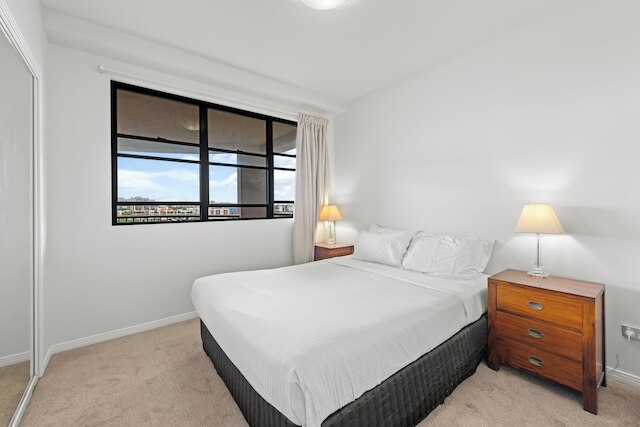 ザ オアシス アパートメンツ