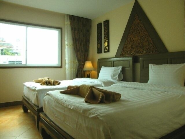 ザ レッド バルコニー イン