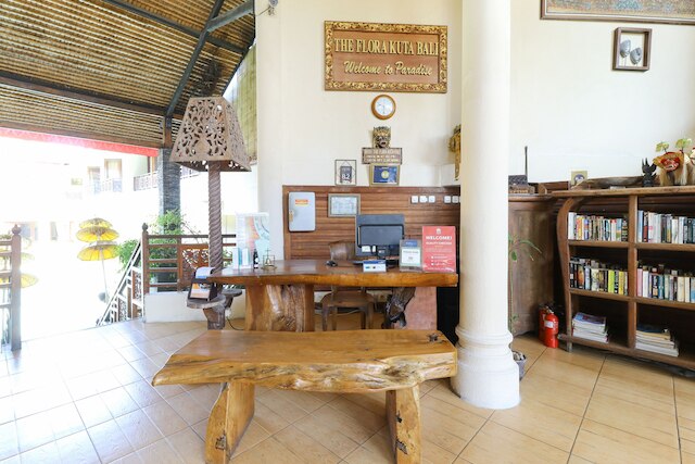 ホテル ザ フローラ クタ バリ