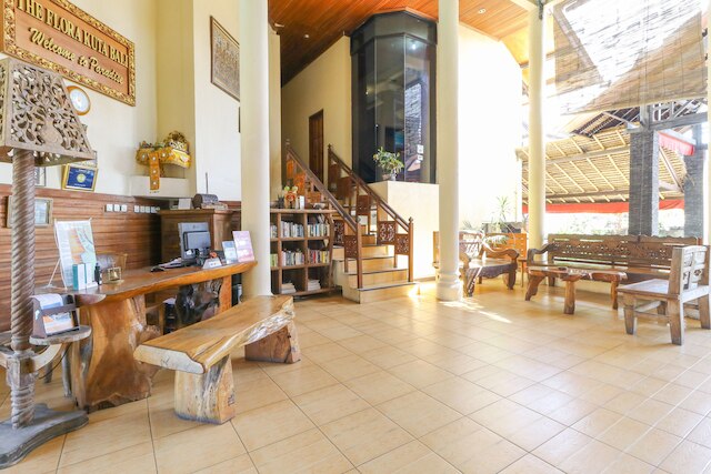 ホテル ザ フローラ クタ バリ