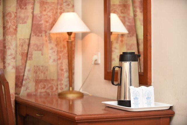 ホテル マウリヤ