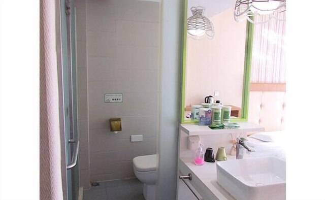 シャンシュイ トレンズ ホテル シャオ ヤオ ジュ (山水時尚酒店 芍薬居店)