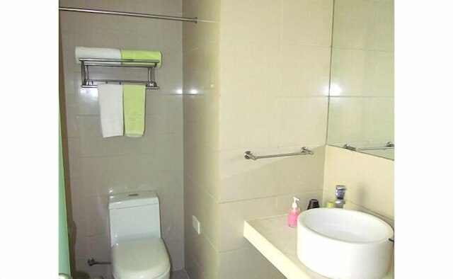 シャンシュイ トレンズ ホテル シャオ ヤオ ジュ (山水時尚酒店 芍薬居店)