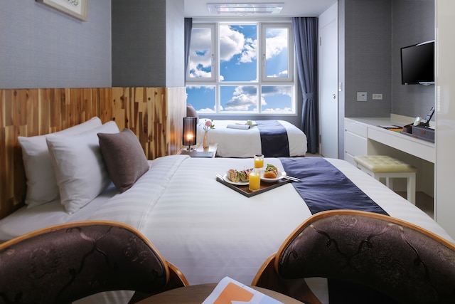 シンチョン エバー 8 サービスド レジデンス