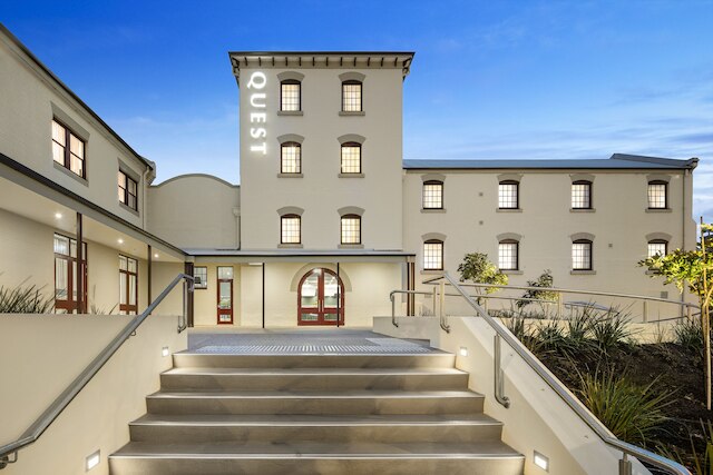 クエスト ニューキャッスル ウェスト