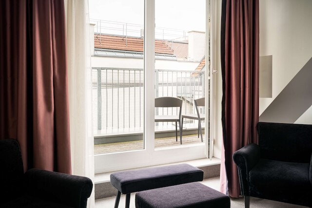 エラヤ ホテル ヴィエナ シティ ウエスト