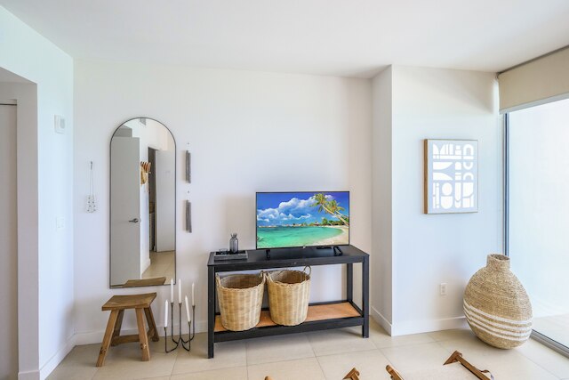 モンテ カルロ バイ マイアミ バケーションズ