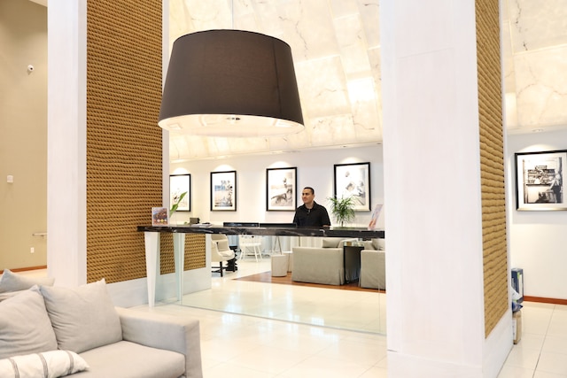 モンテ カルロ バイ マイアミ バケーションズ