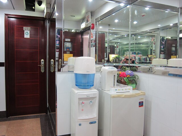 スーパー 7 ホステル